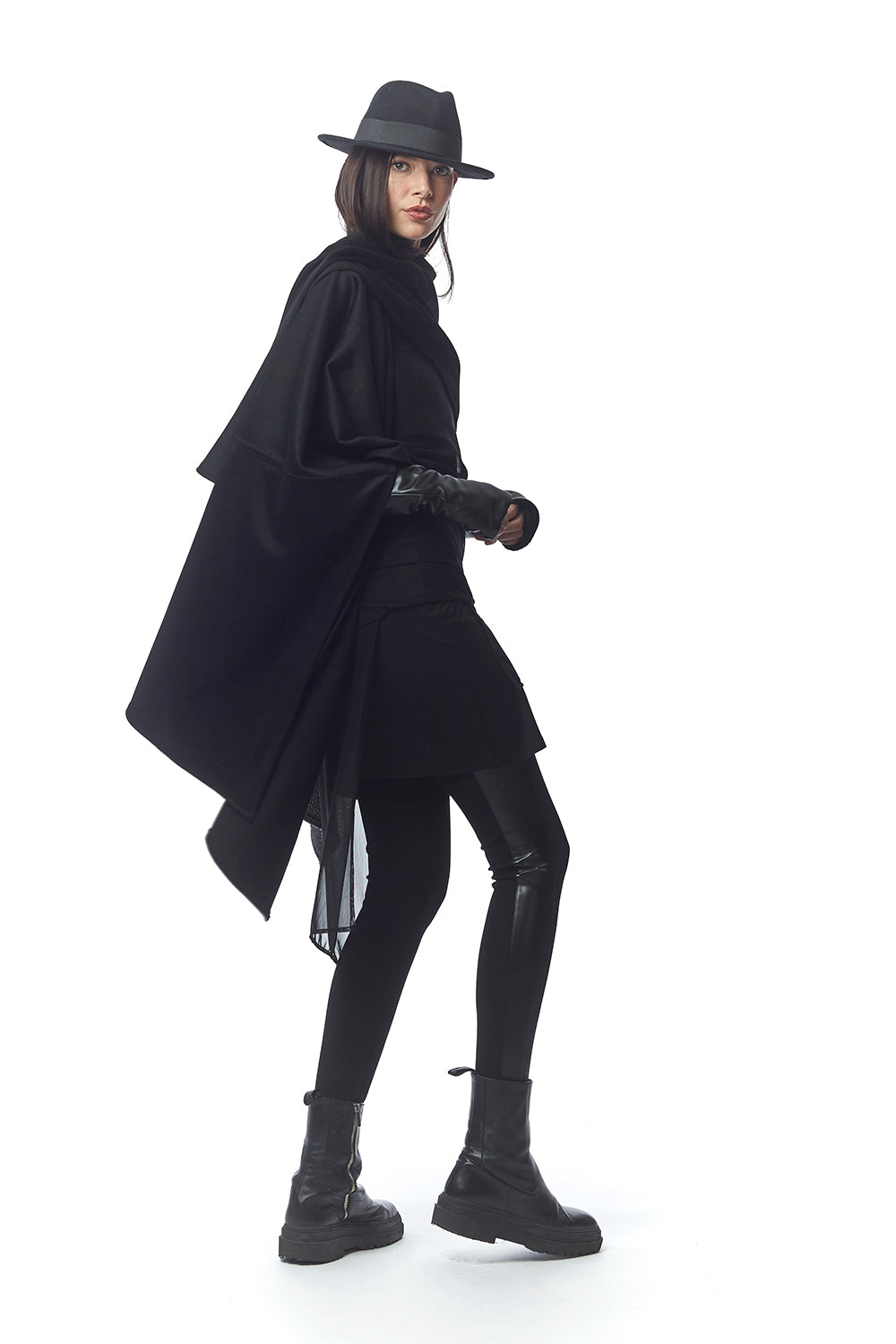 Padova Poncho Nero (Solid) + Menswear Chevron Stripe