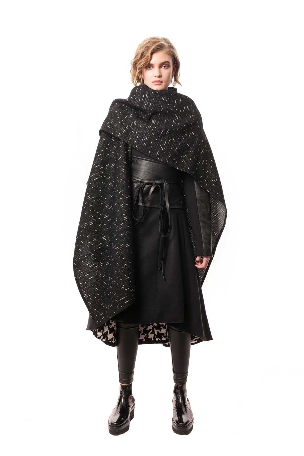 Padova Poncho, Edgy and sophisticated, Wool